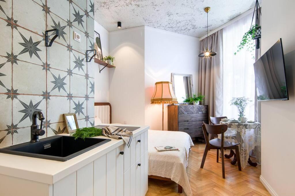 Апартаменты Bohemian Style Apt In The Centre Краков Экстерьер фото